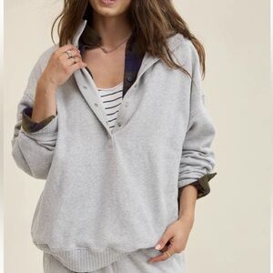 Women's Lightweight Snap-Placket Pullover Sweatshirt - Light Gray
